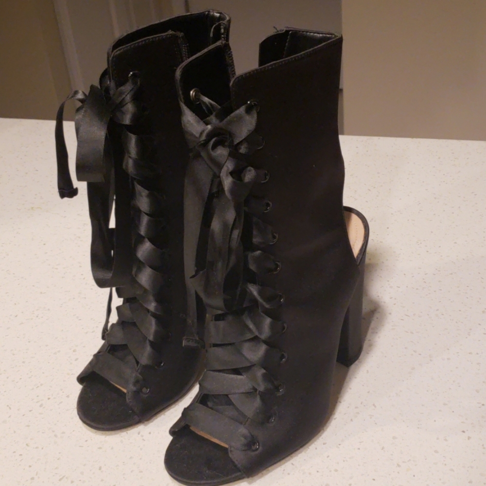 Akira Open Toe Wedge